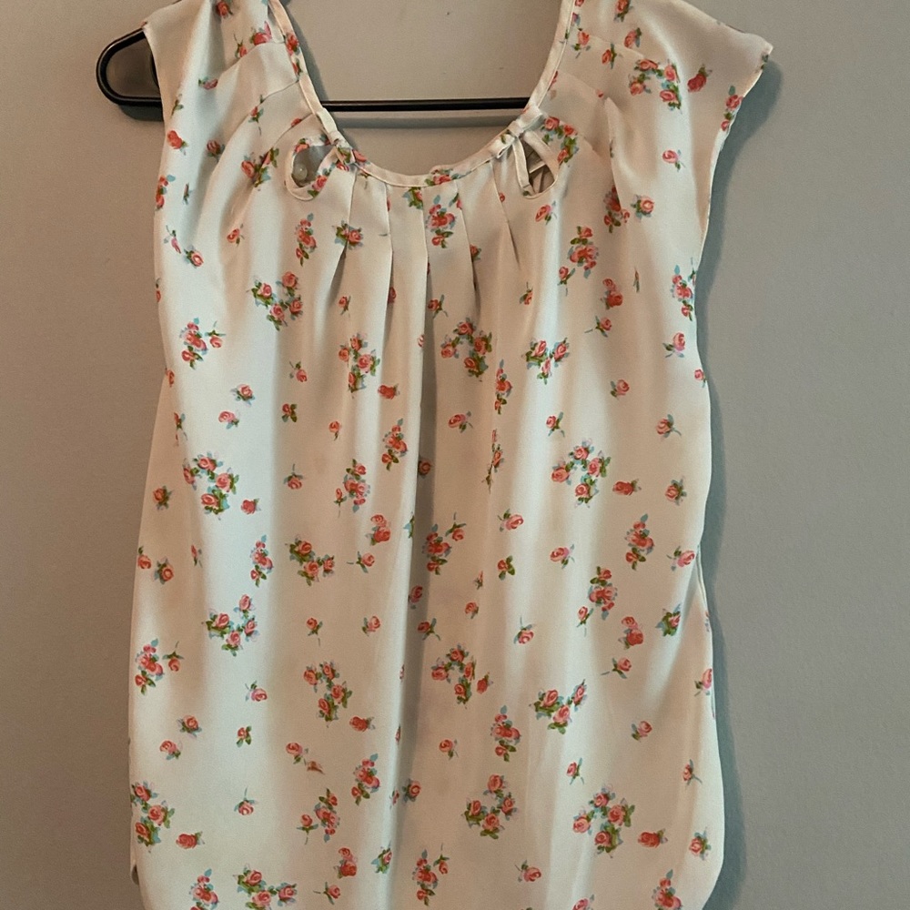 Floral top with eyelet neck